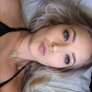 Meet your Posher, Cassie